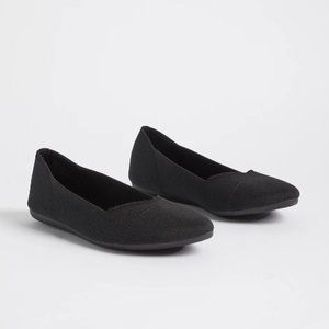 NWT Torrid flats